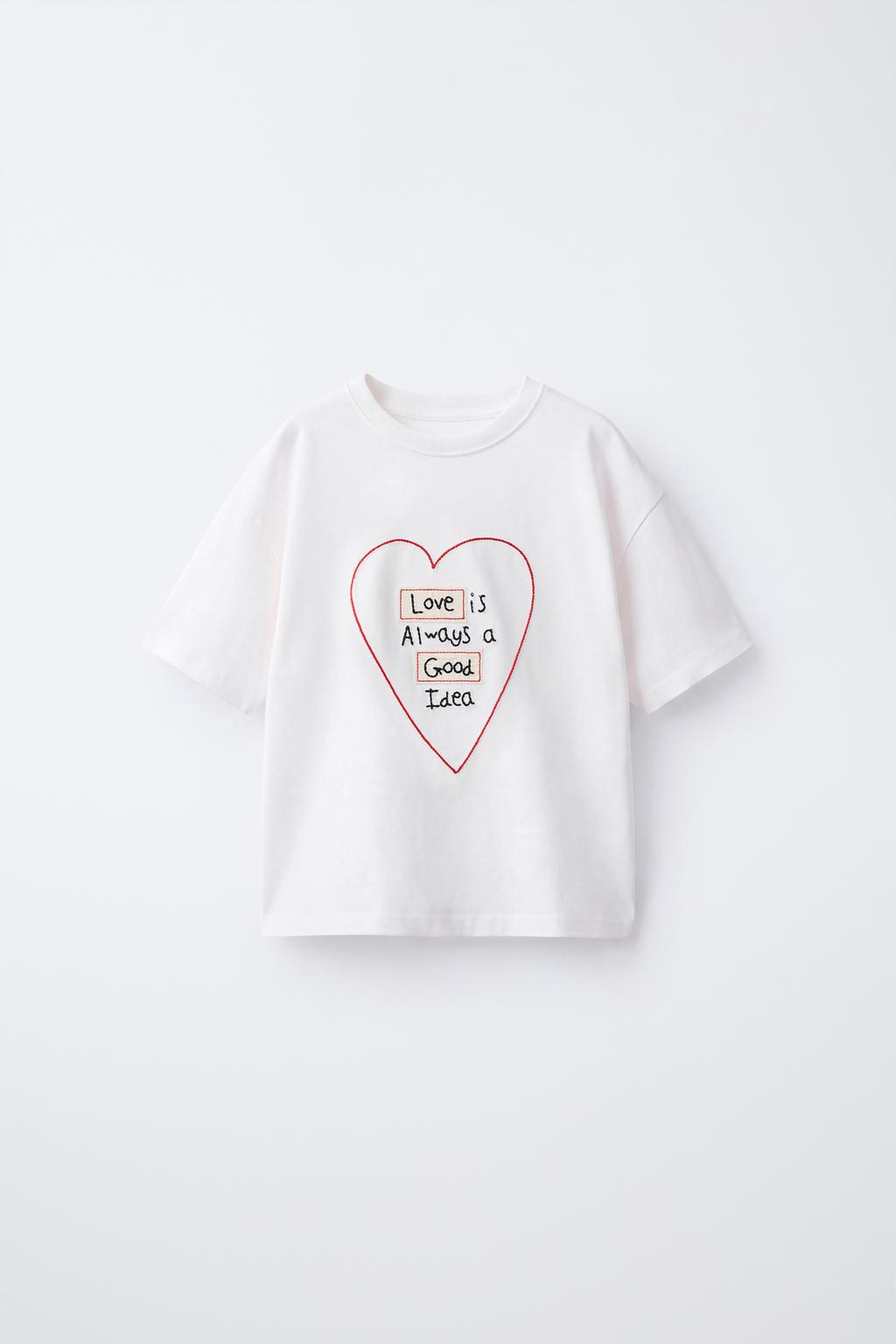 T-SHIRT WITH EMBROIDERED DETAIL