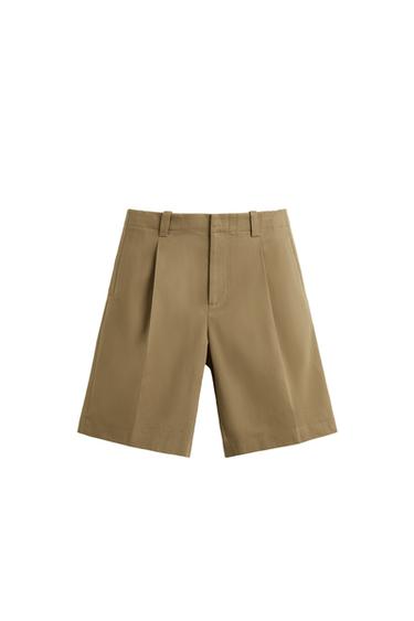 PLEATED RELAXED FIT BERMUDA SHORTS