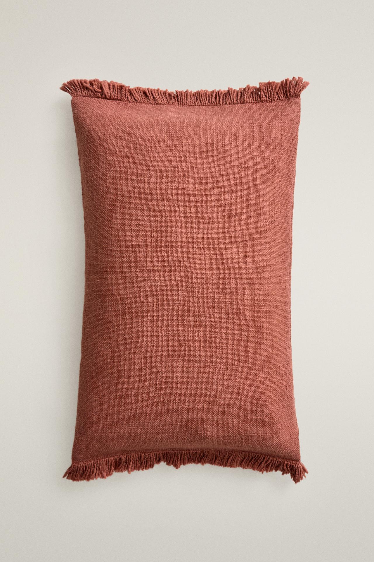 STRIPED FRINGE THROW PILLOW COVER — Raspberry