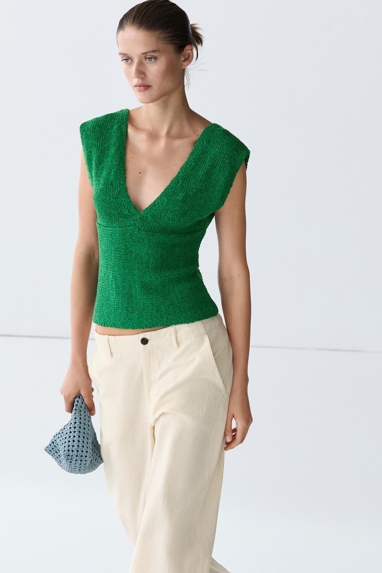 Cotton blend V-neck knit top — Green