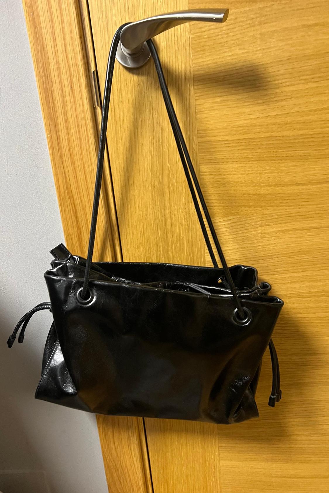 LEATHER TOTE BAG