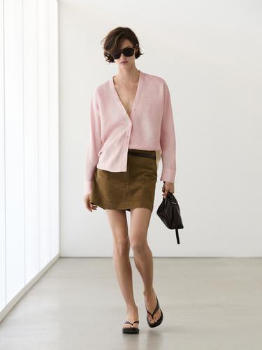 Camisa ligera cuello pico 100% lino - 773 de Zara - Imagen 0