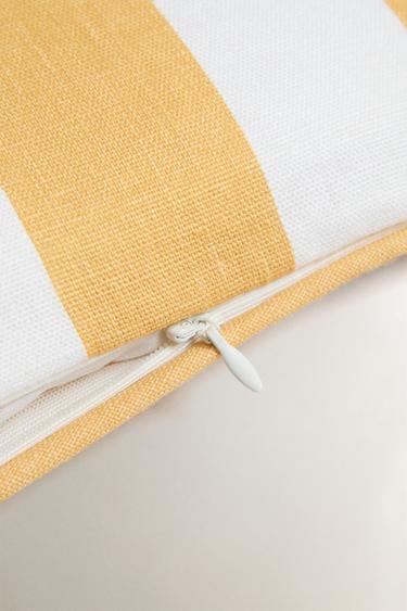 STRIPED BENCH SEAT CUSHION - striped by Zara - Image 2