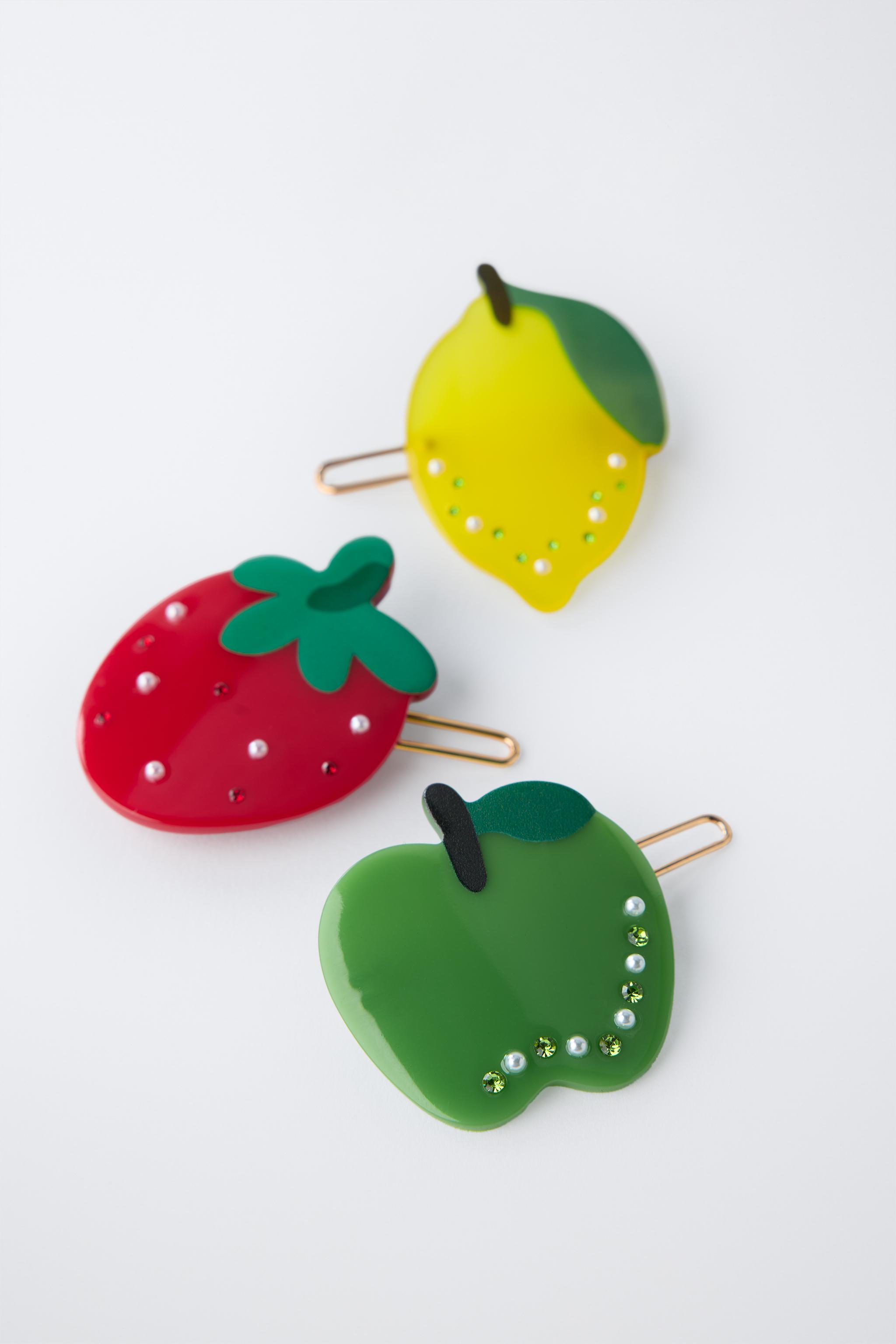 THREE-PACK OF FRUIT AND SPARKLY HAIR CLIPS