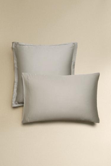 FUNDA ALMOHADA SATÉN FESTÓN (300 HILOS) - Gris / Azul de Zara - Imagen 0