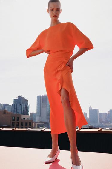 VESTIDO MIDI DRAPEADO ZW COLLECTION - Coral rojo de Zara