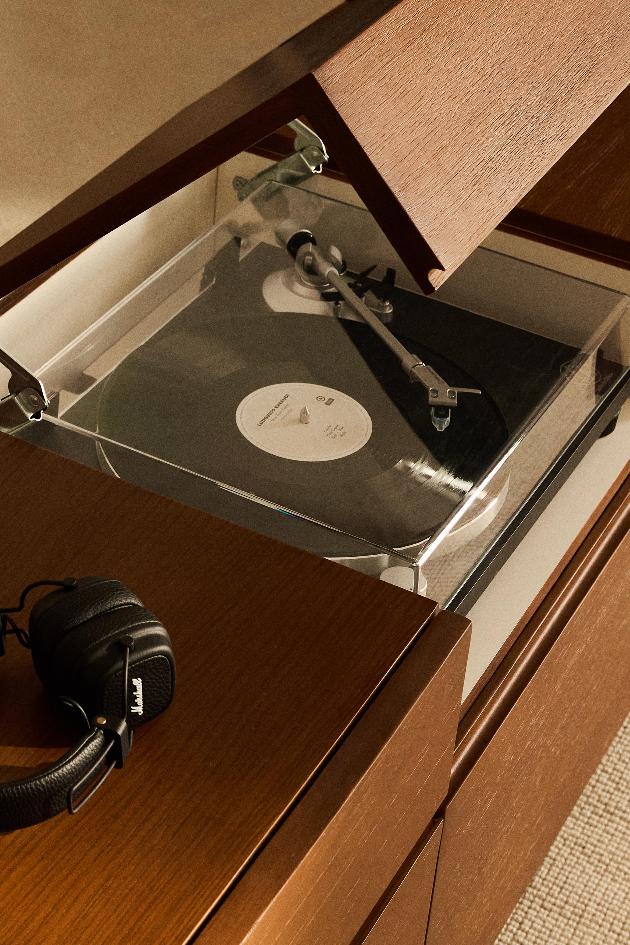 OAK STORAGE CONSOLE - Brown | ZARA United States