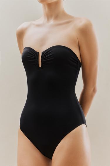 MAILLOT DE BAIN DE PLAGE DÉCOLLETÉ FRONCÉ - Noir de Zara - Image 4
