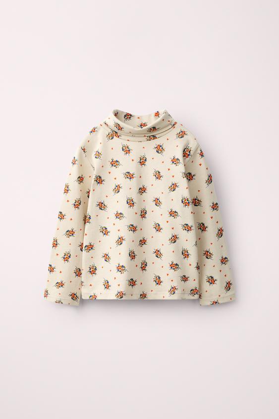 T-Shirt mit Rollkragen und Print Created by Caramel London x Zara - Print von Zara - Bild 0