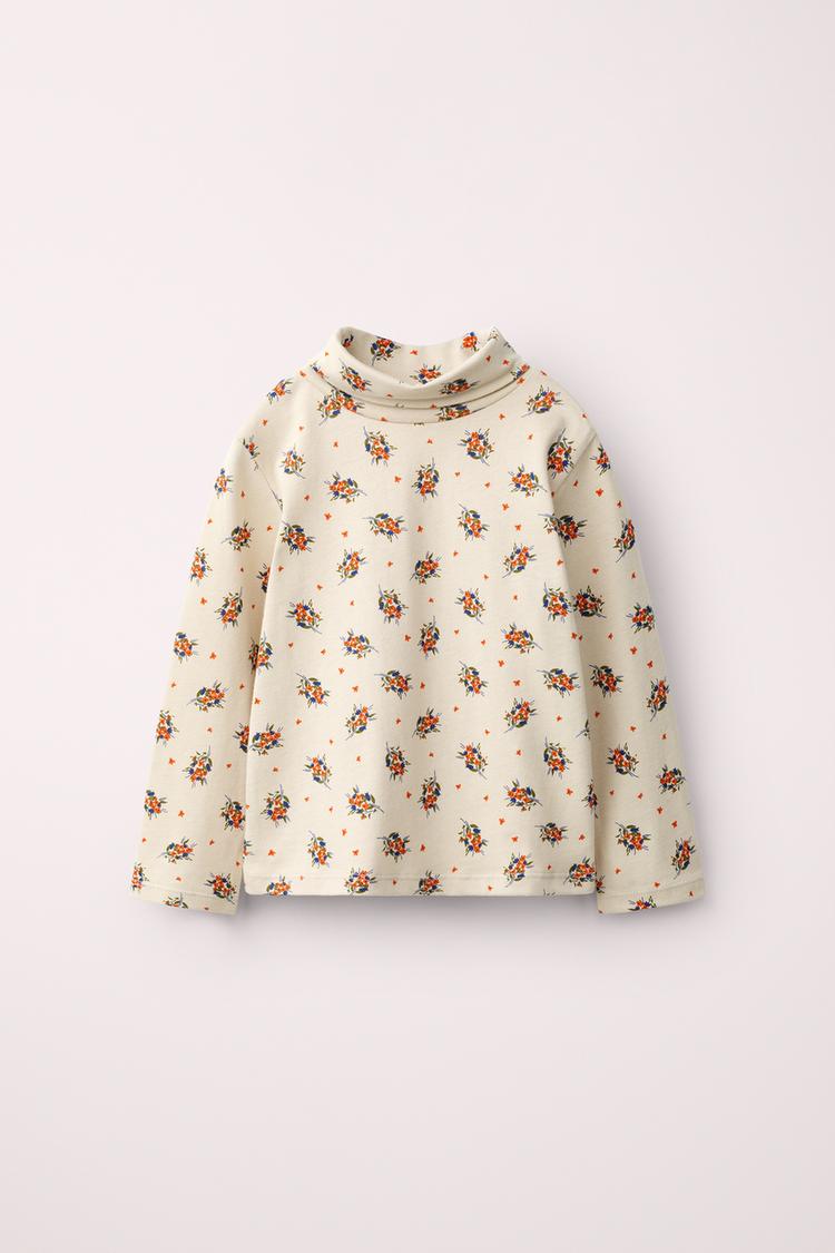 Camiseta cuello vuelto estampado created by caramel london x zara