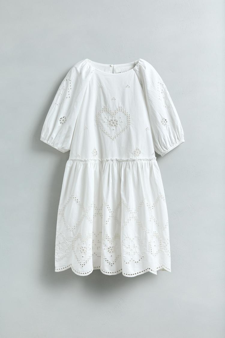 VESTIDO BORDADOS CORAZÓN Blanco Rosa ZARA Chile