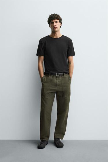 BASIC SLIM FIT T-SHIRT - Black by Zara