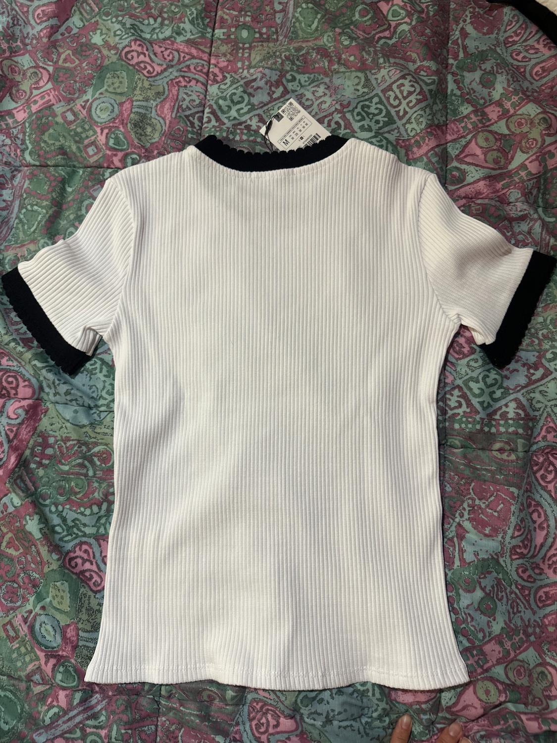CONTRAST EMBELLISHED TRIM T-SHIRT - Image 3