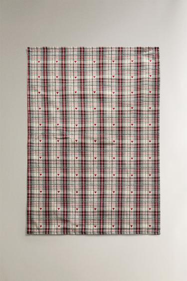 PACK OF COTTON CHRISTMAS TEA TOWELS WITH HEARTS (PACK OF 2) - Red by Zara - Image 1