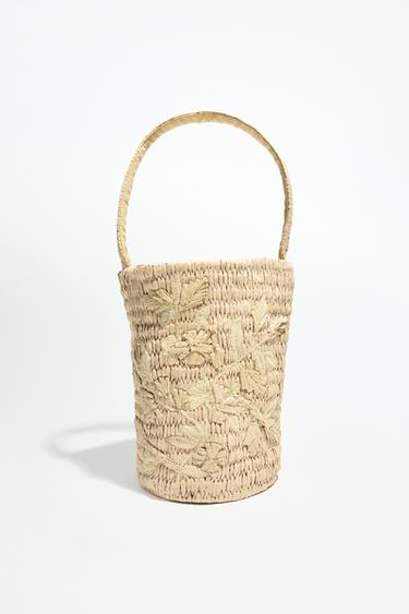 BRAIDED BASKET BAG WITH DESIGN - Light beige by Zara