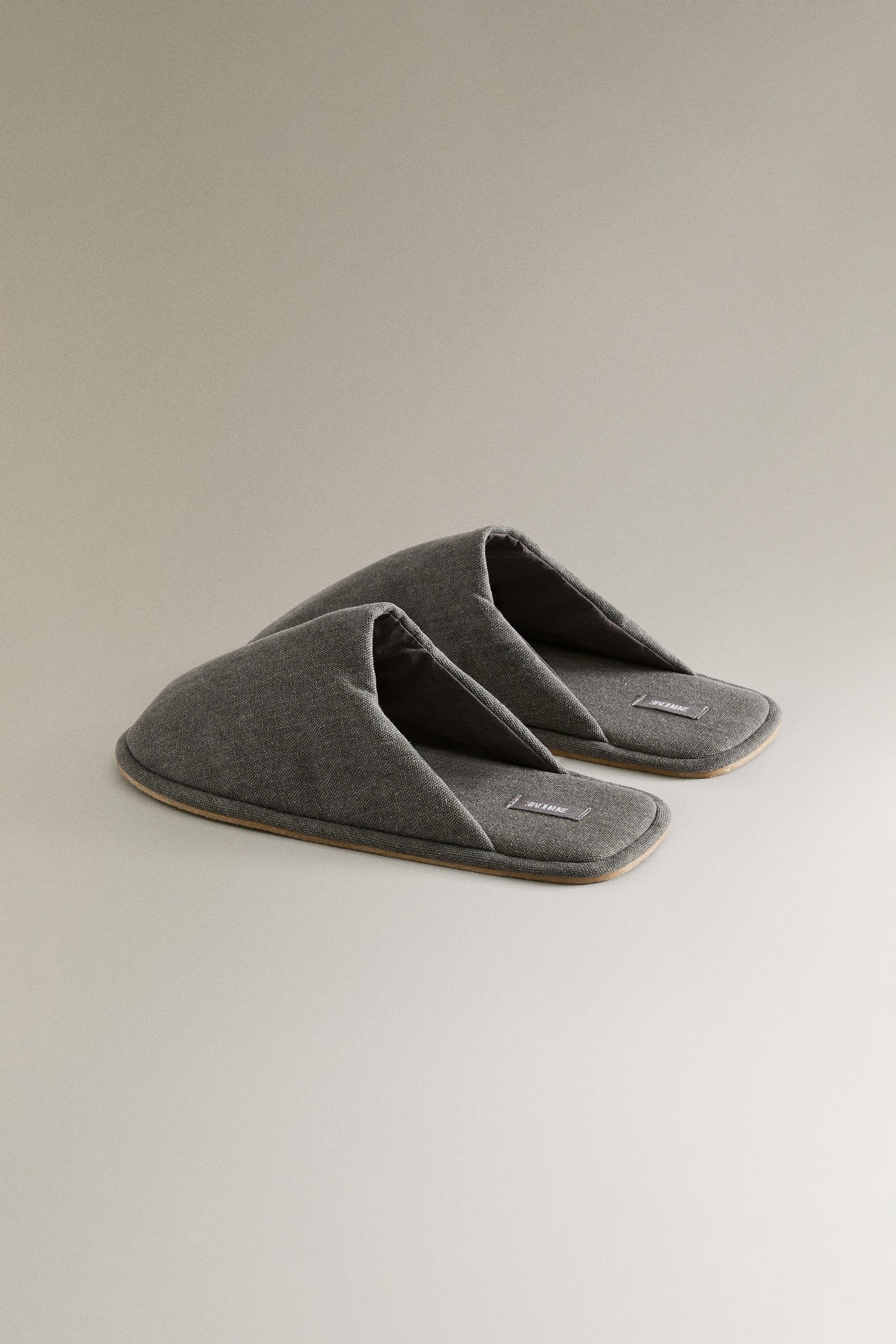MULE SLIPPERS