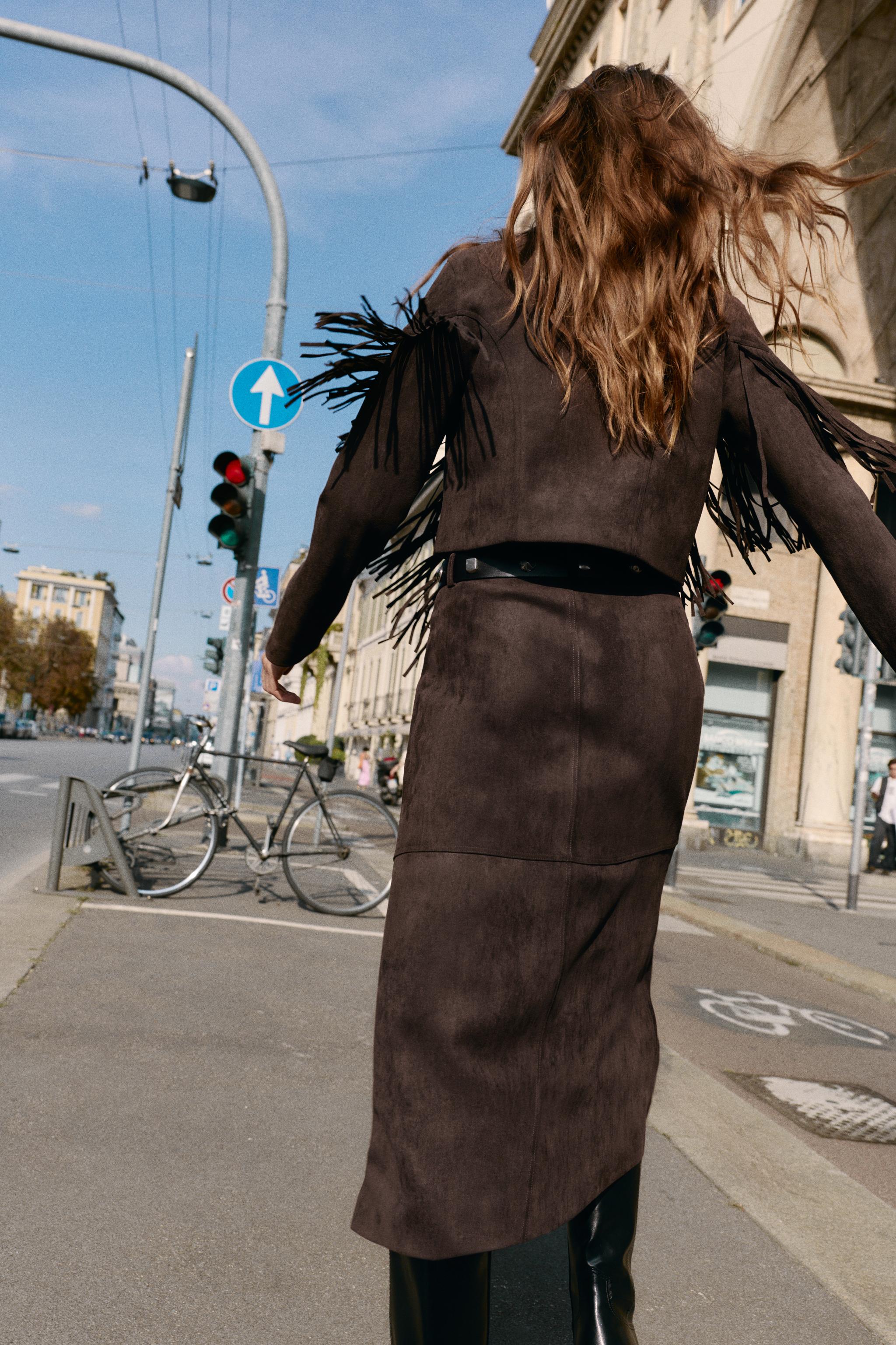 HALFLANGE ROK IN SUÈDINE - Chocoladebruin | ZARA Nederland / The