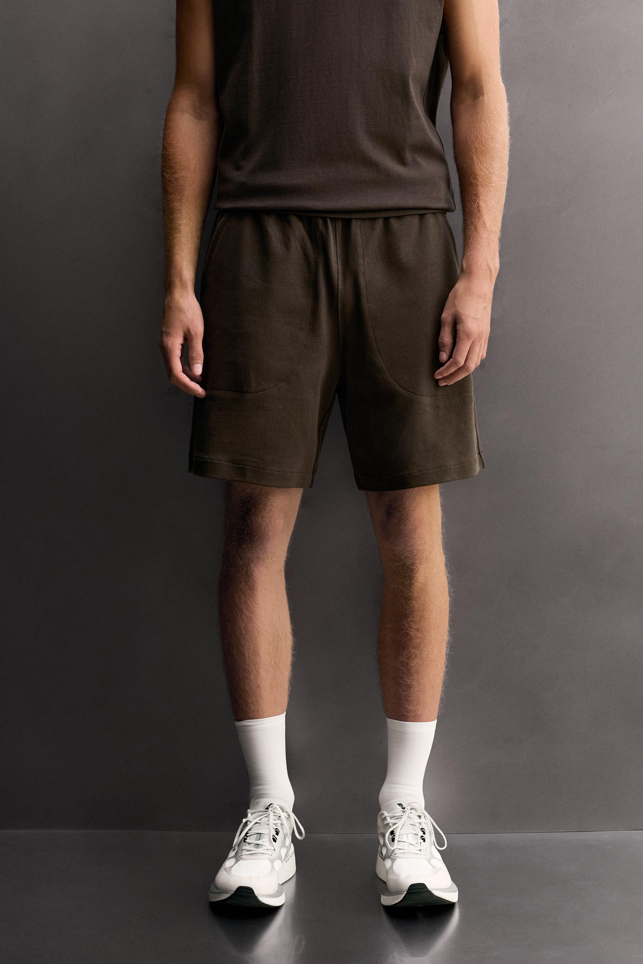 HEAVYWEIGHT 9" JOGGER SHORTS — Brown