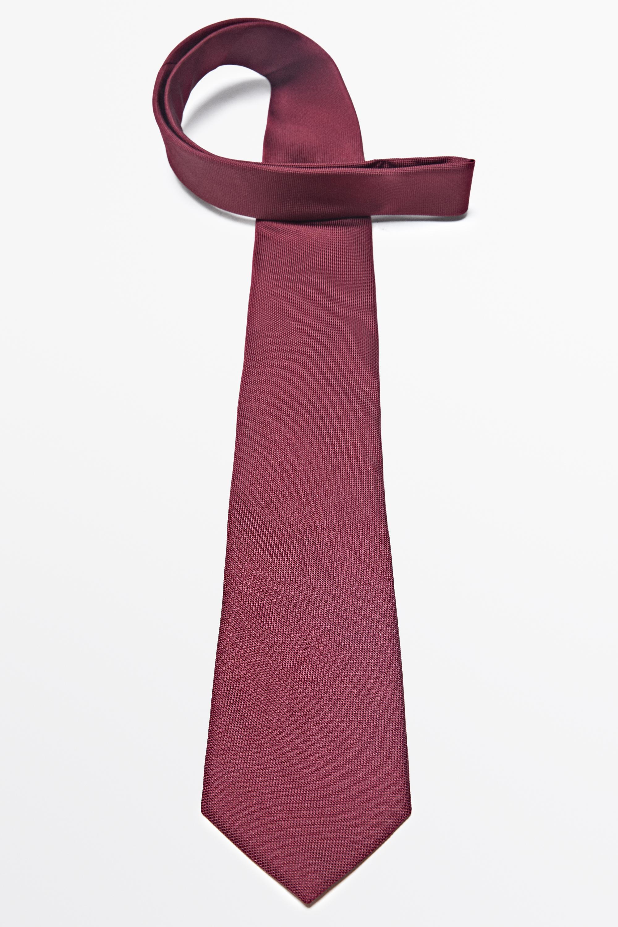 100% silk textured tie