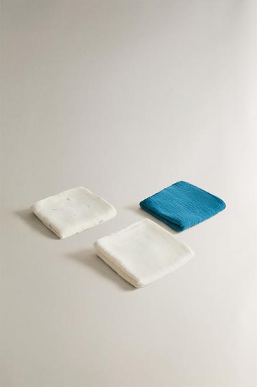 MINI FLORAL BABY TOWEL (SET OF 3) - Ecru by Zara - Image 1