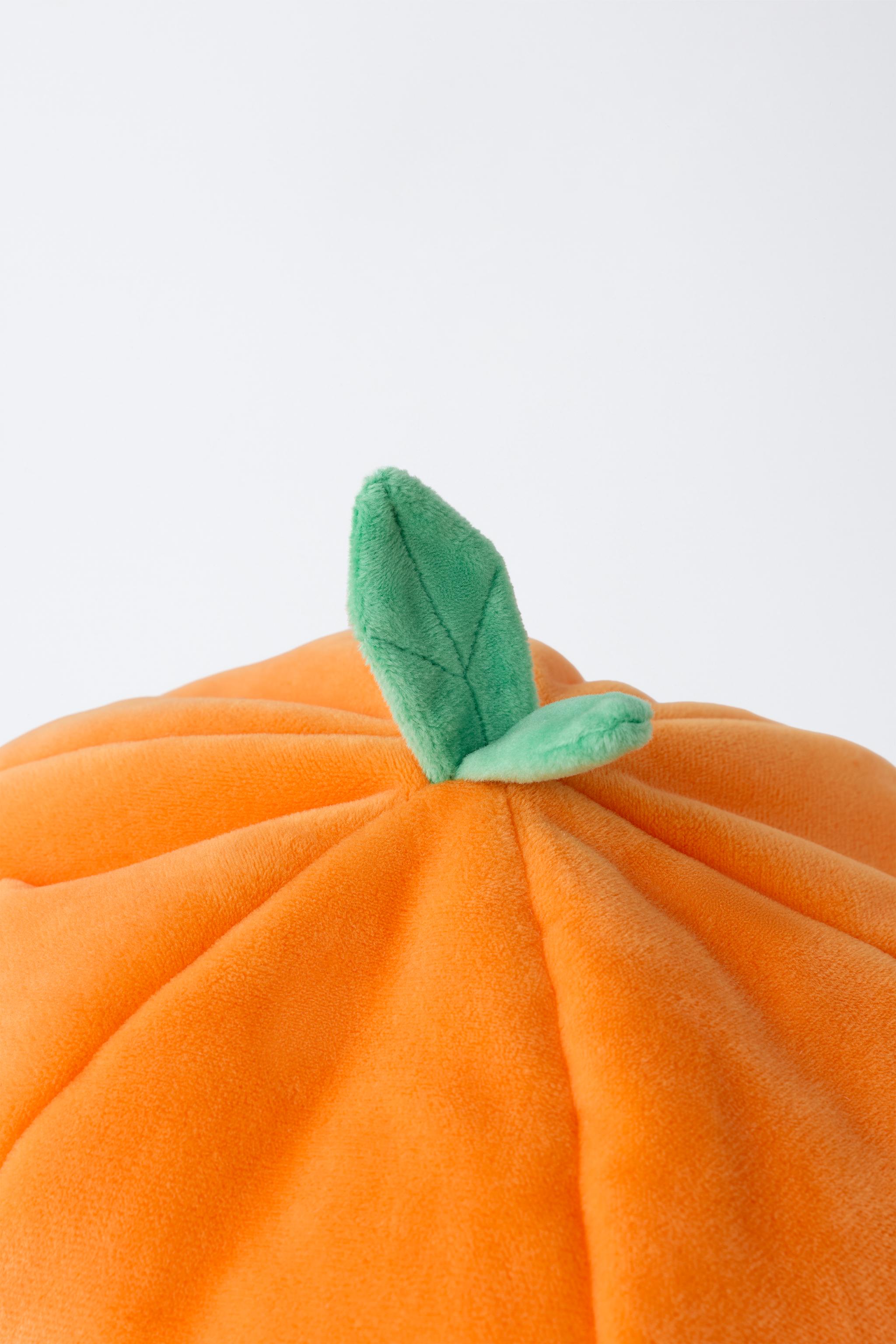 PUMPKIN COSTUME BEANIE