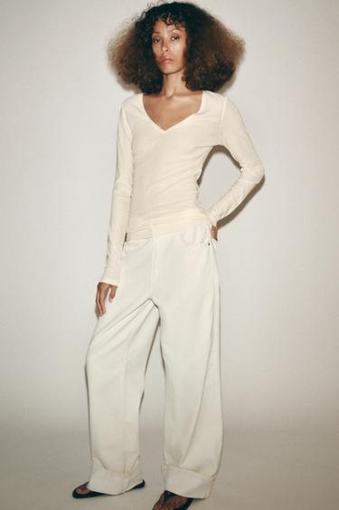 V-NECK T-SHIRT - Vanilla by Zara