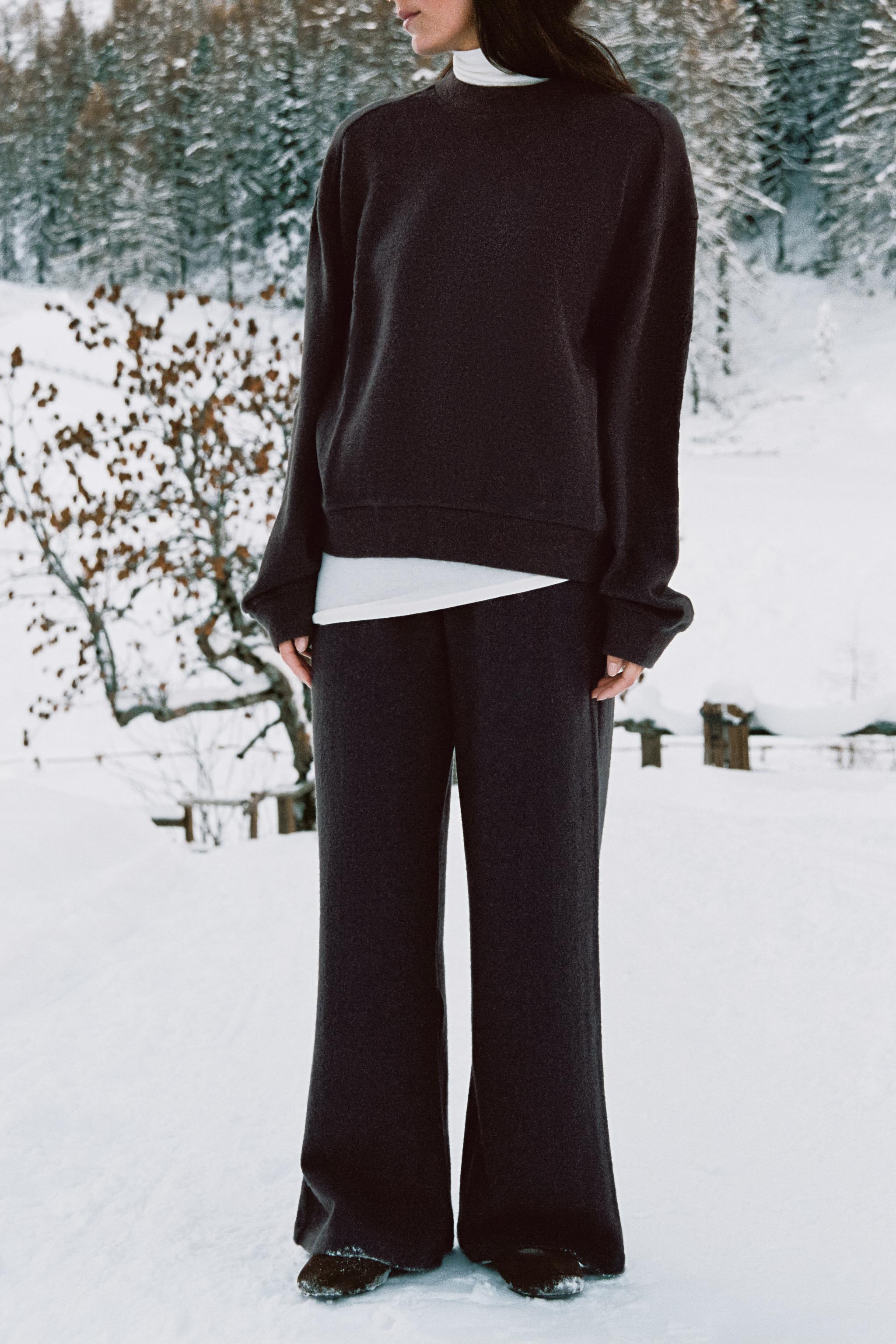 SOFT WIDE LEG PANTS