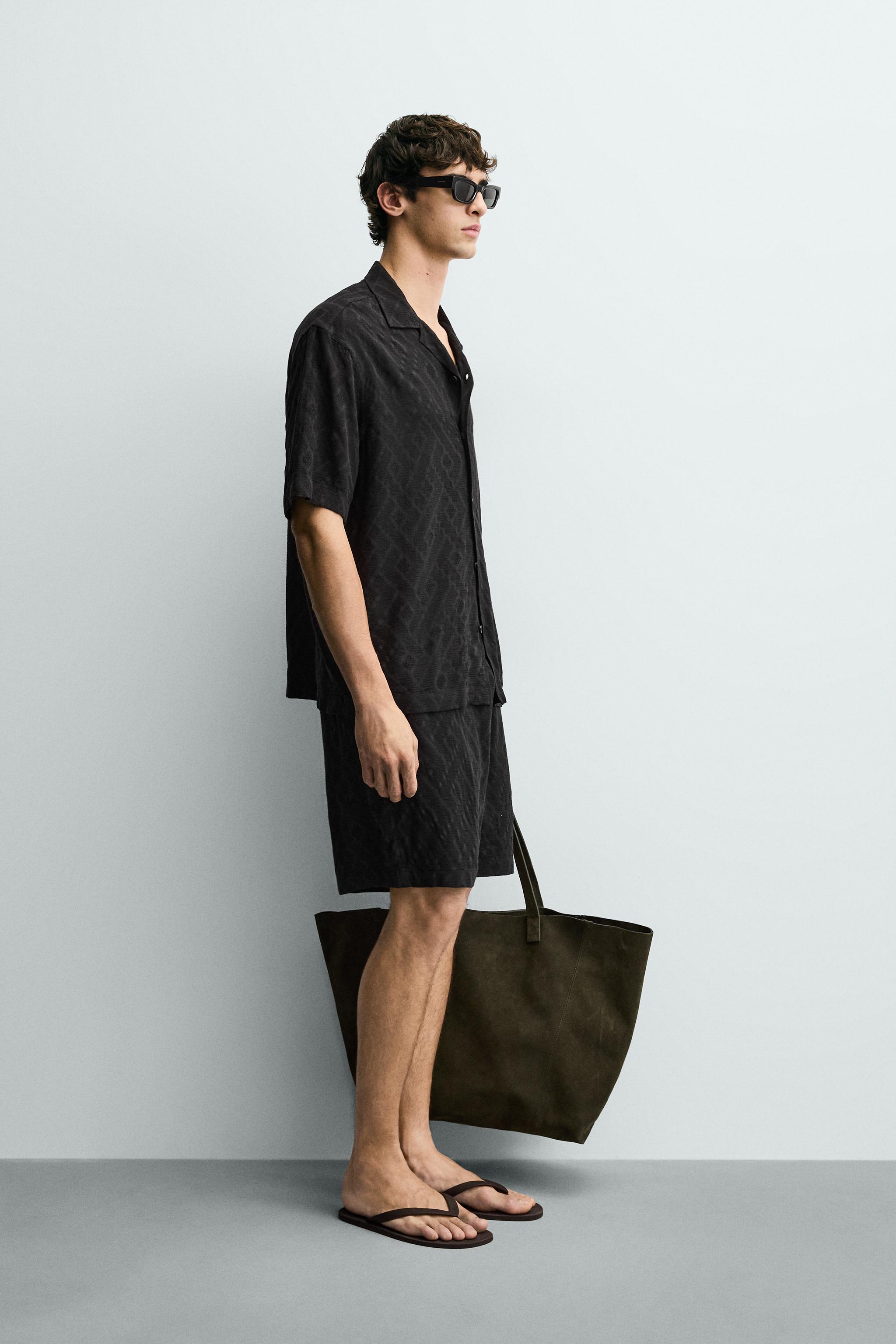 GEOMETRIC JACQUARD SHORTS