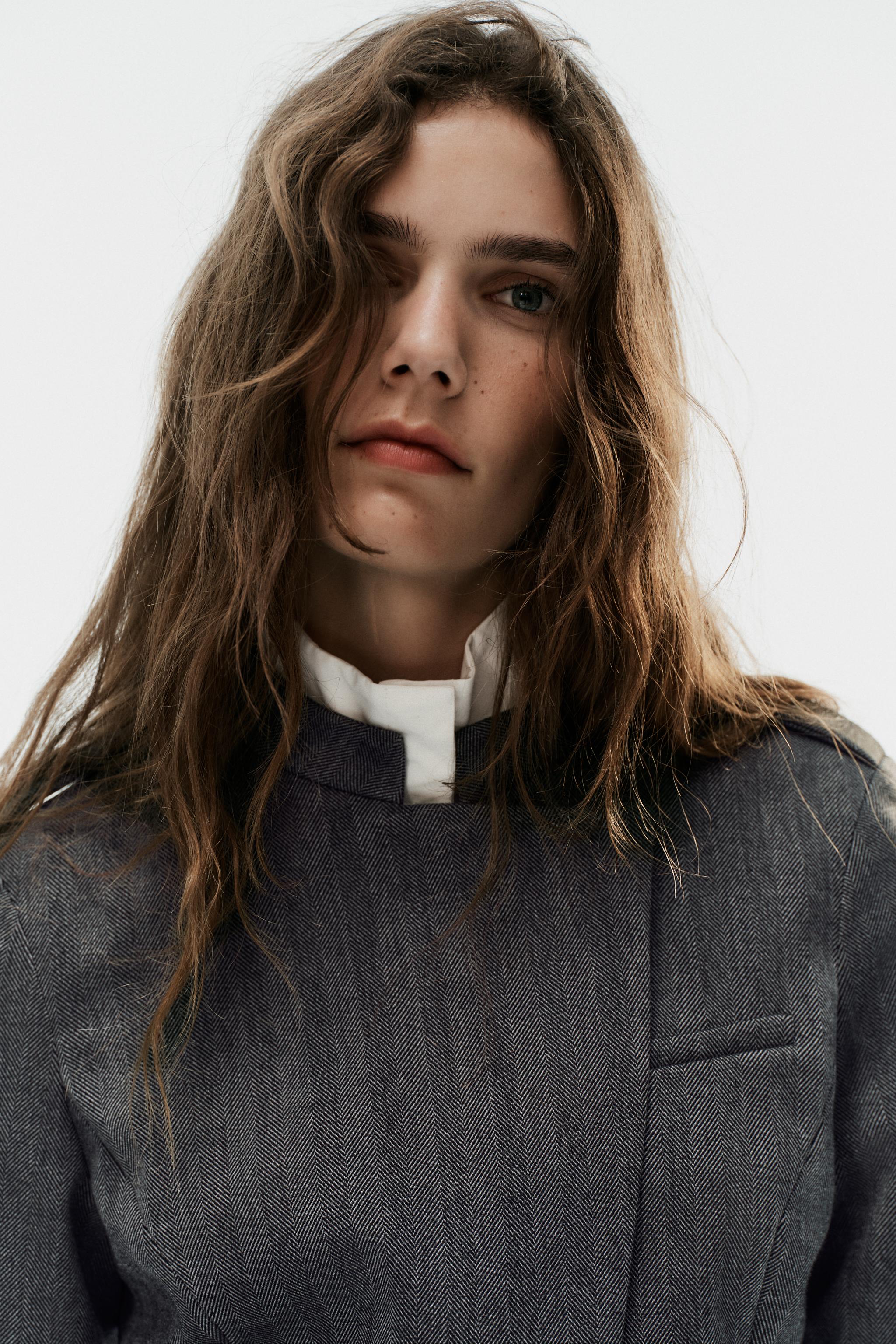 BLAZER CROISÉ À PÉPLUM