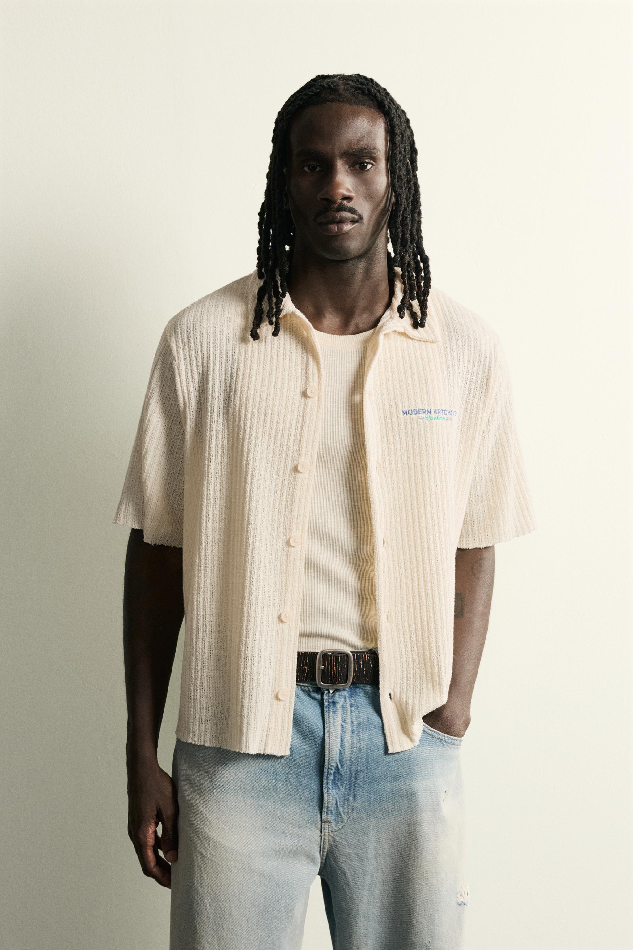 CHEMISE STRUCTURÉE AJOURÉE À INSCRIPTION IMPRIMÉE