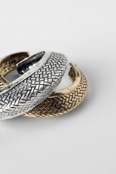 LOT DE 2 BRACELETS RIGIDES CISELÉS KATE MOSS X ZARA - Or / Argent de Zara - Image 2