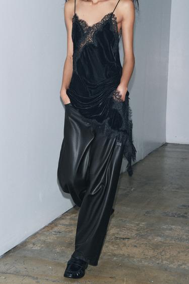 PANTALÓN BALLOON EFECTO PIEL ZW COLLECTION - Negro de Zara