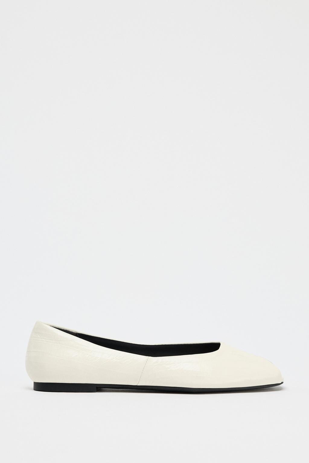 Thumbnail image for LEATHER OPEN TOE BALLERINAS