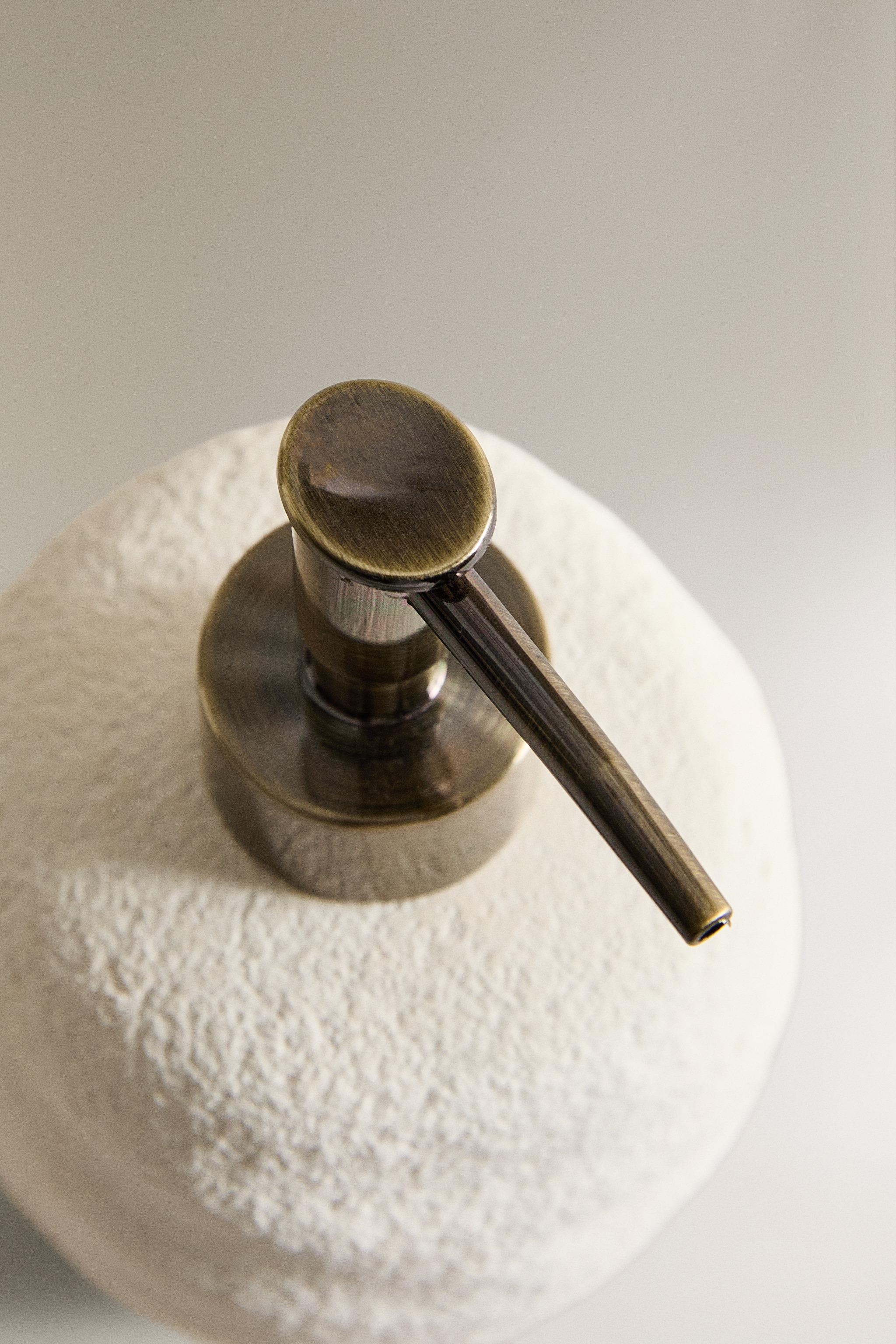 TEXTURED CERAMIC SOAP DISPENSER