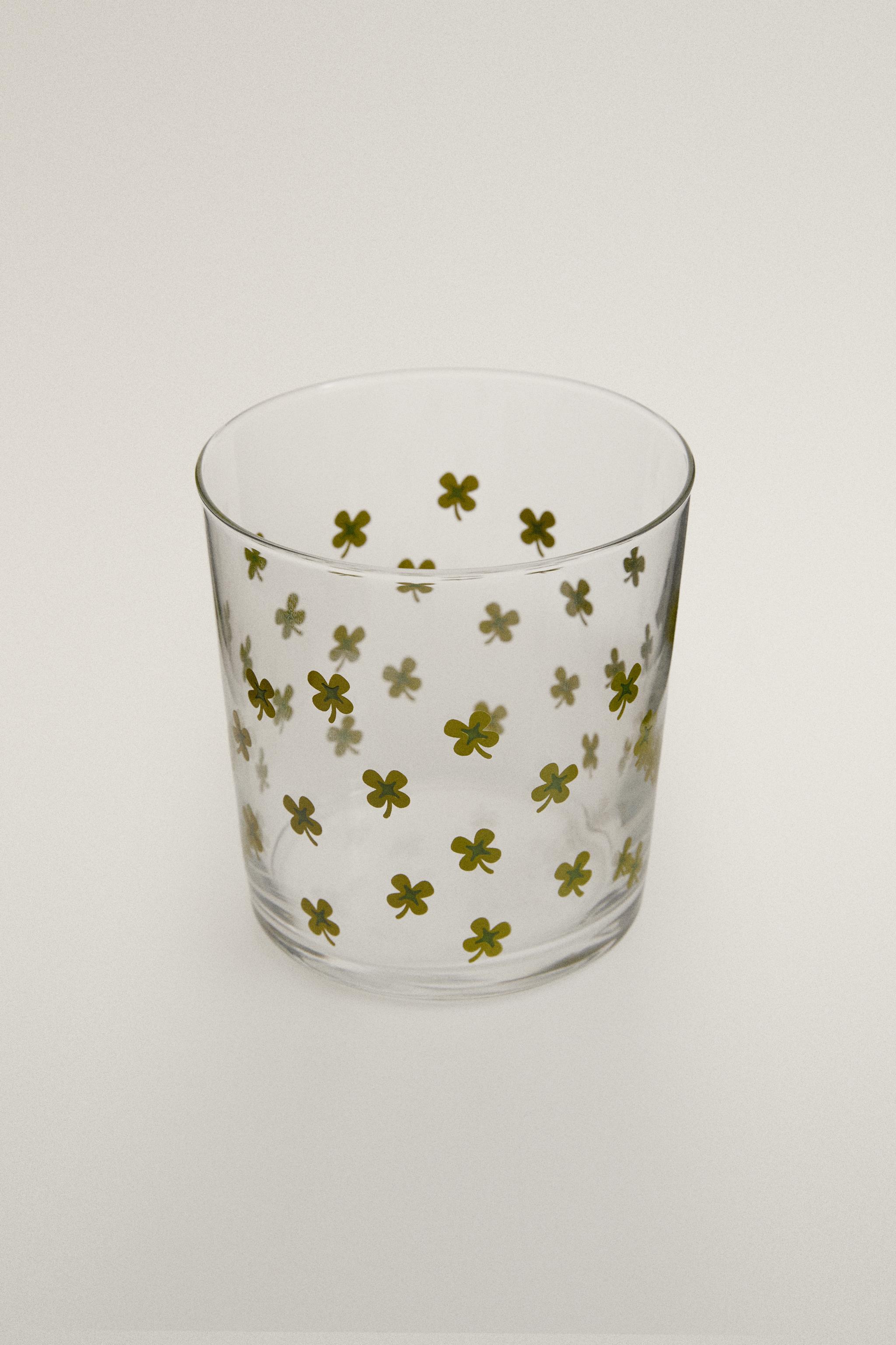 GLASS TUMBLER WITH TRANSFER