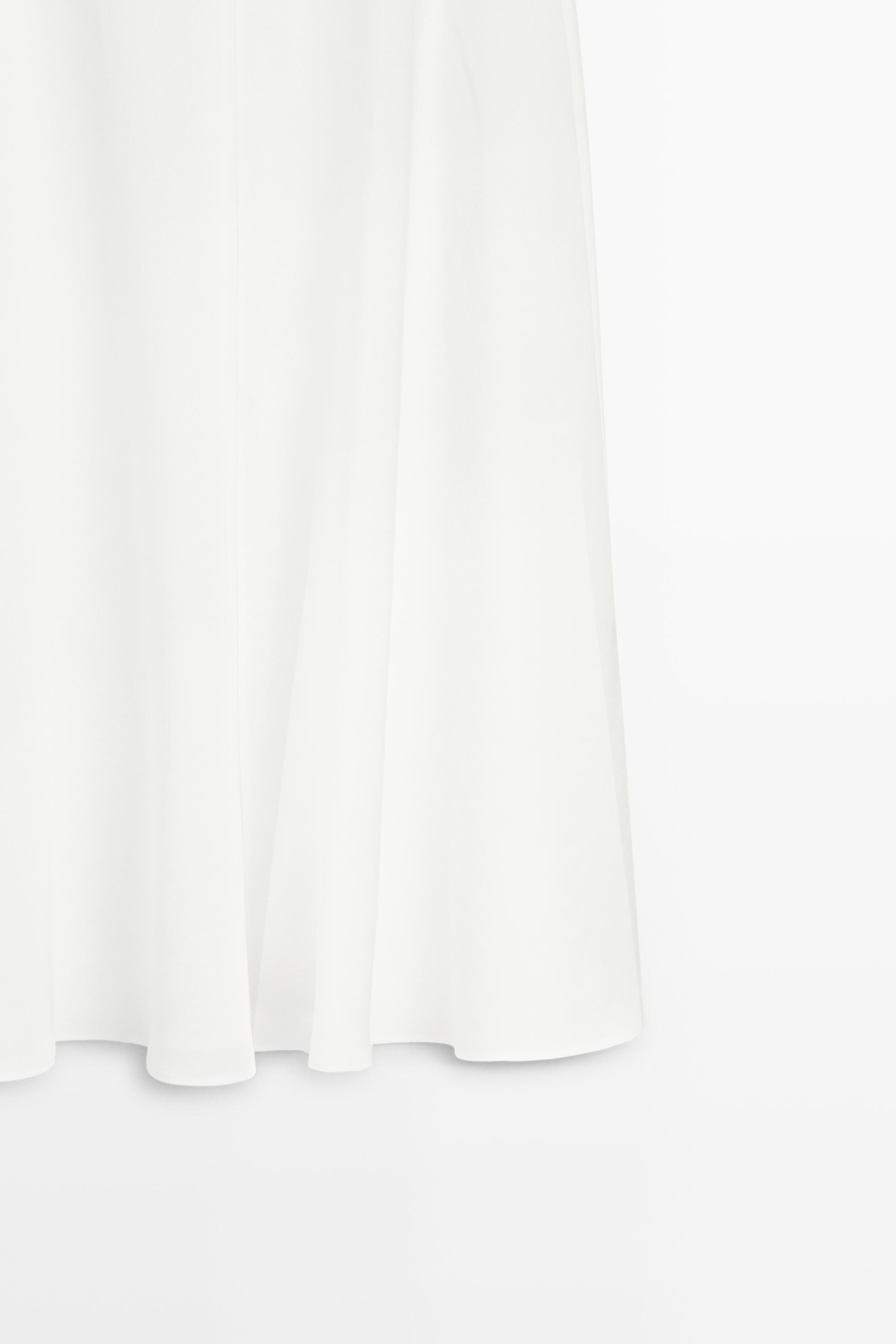Flowing linen midi dress
