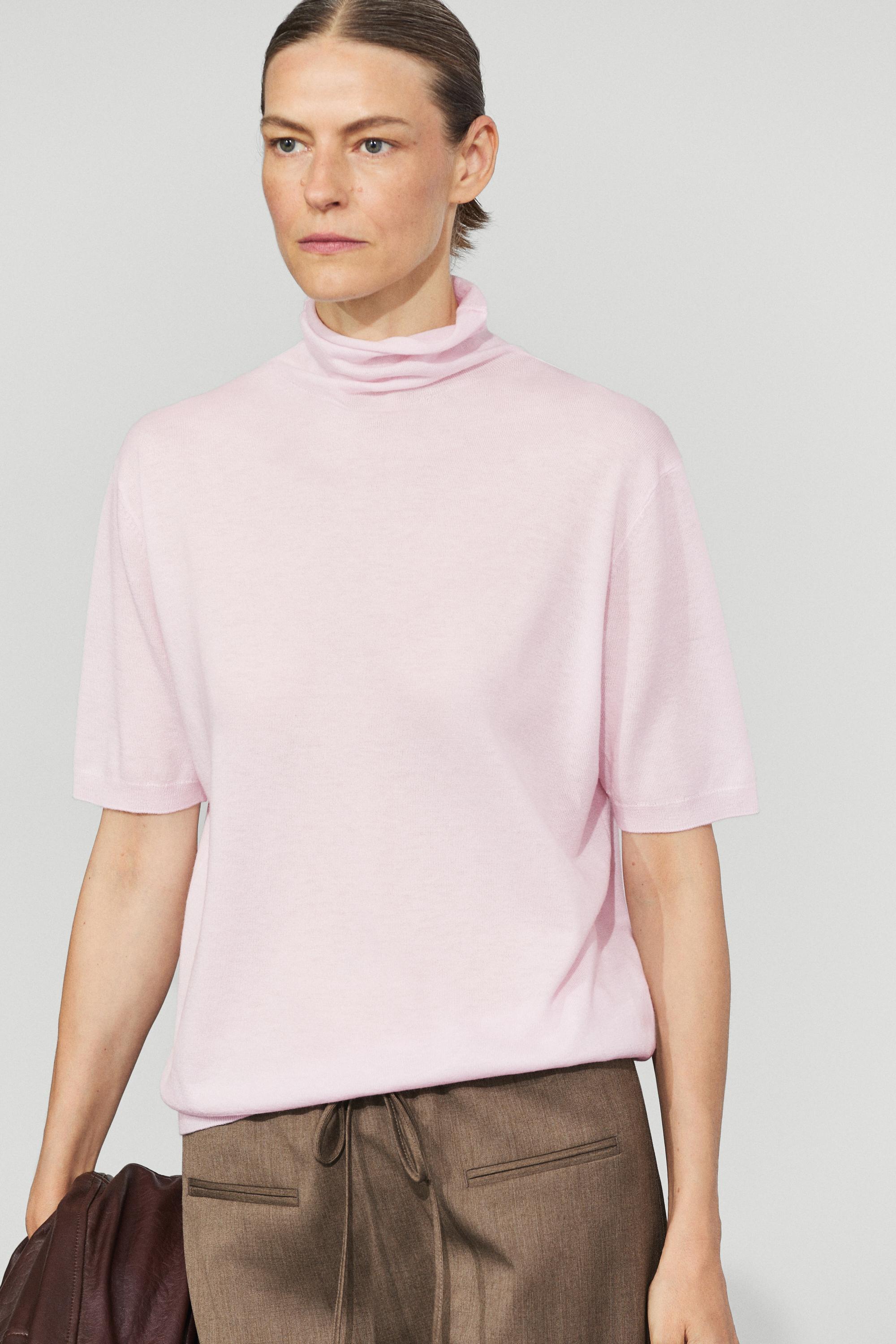 Wool blend turtleneck knit sweater — Pale pink