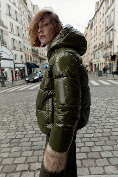 ANORAK MED GLIMMER EFFEKT VANDAFVISENDE VINDTÆT - Kaki fra Zara