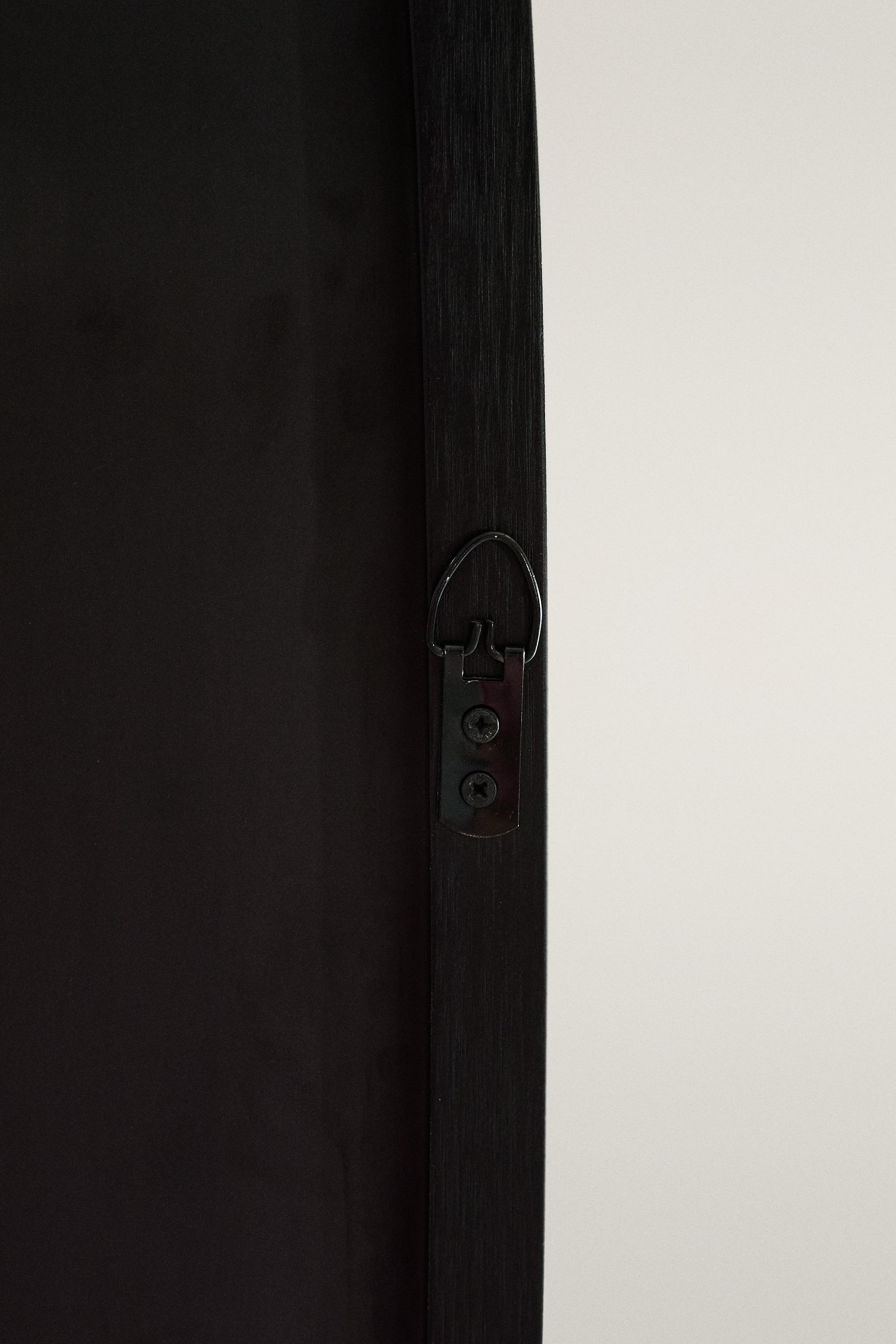 IRREGULAR SHAPED FULL LENGTH MIRROR