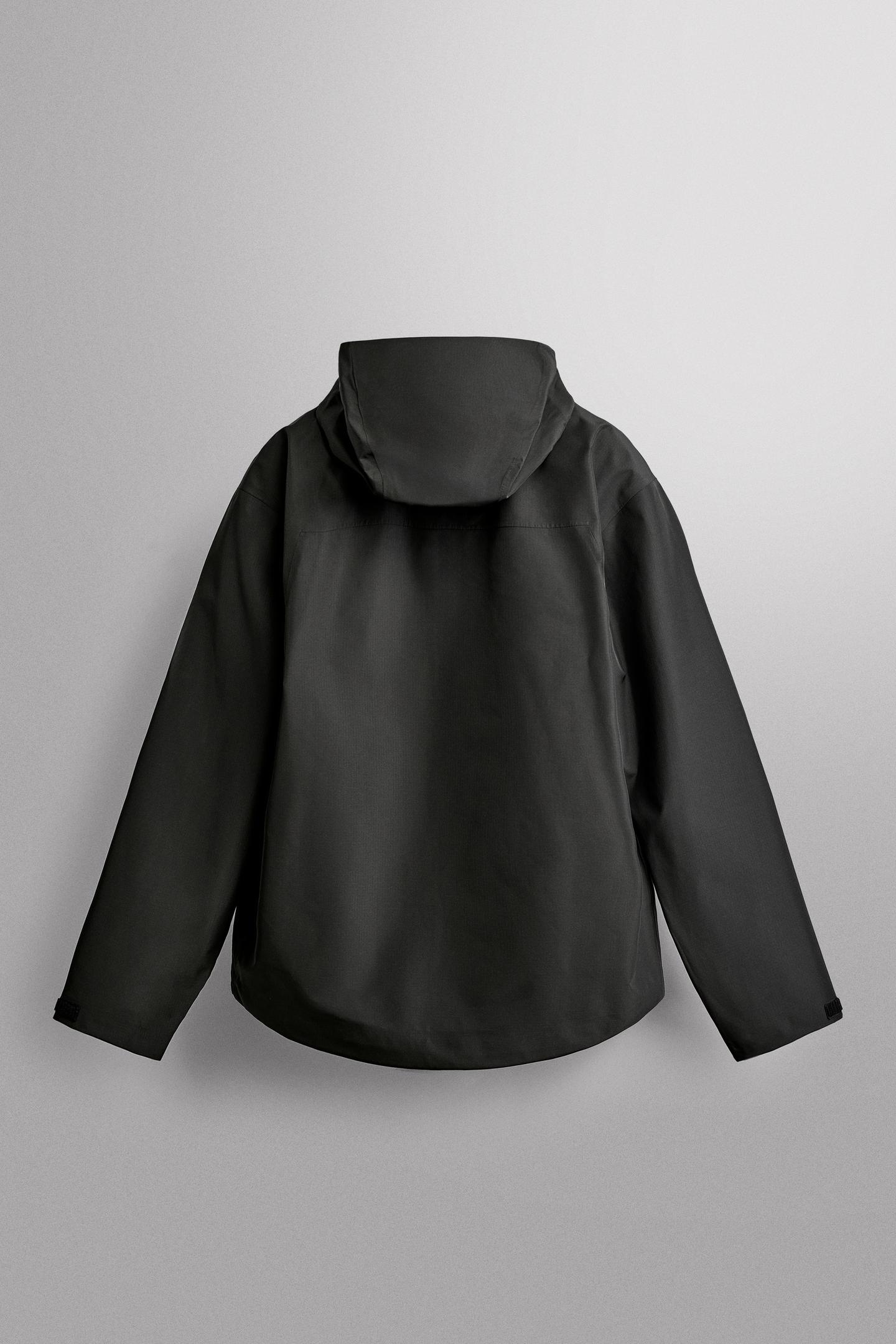 Мужская куртка Zara Waterproof Technical, цвет: Чёрный — фото 2