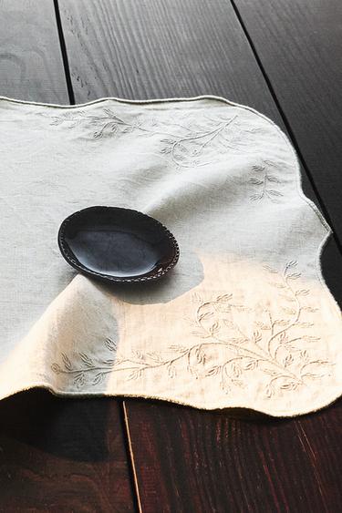 ΣΟΥΠΛΑ ΛΙΝΟ ΚΕΝΤΗΜΕΝΟ ΦΥΤΙΚΟ ΜΟΤΙΒΟ - Γαλαζωπό του Zara