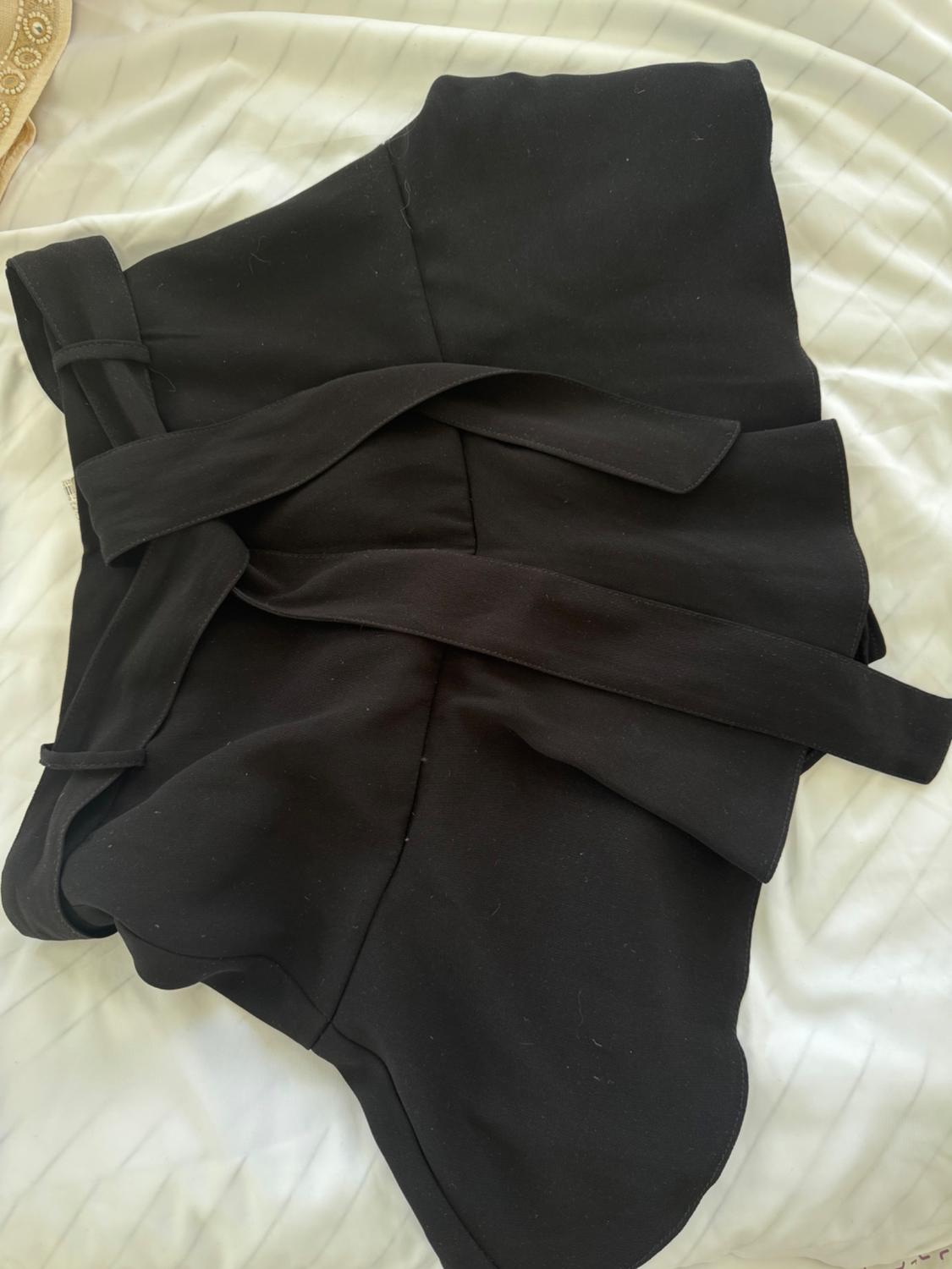 TIE BELTED SKORT - Image 3