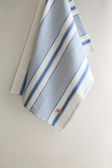 STRIPED CRAB TEA TOWEL - Blue by Zara - Image 0