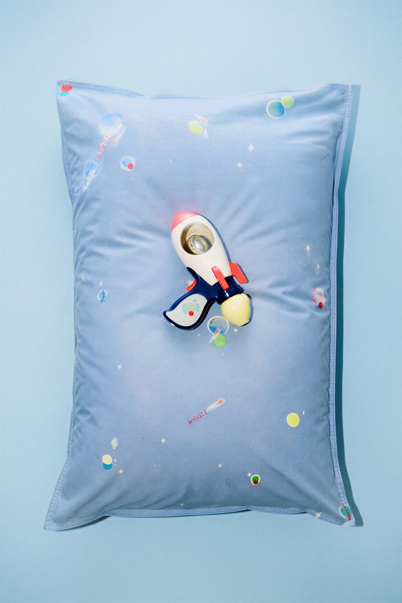 KIDS' SPACE PILLOWCASE — Multicolored