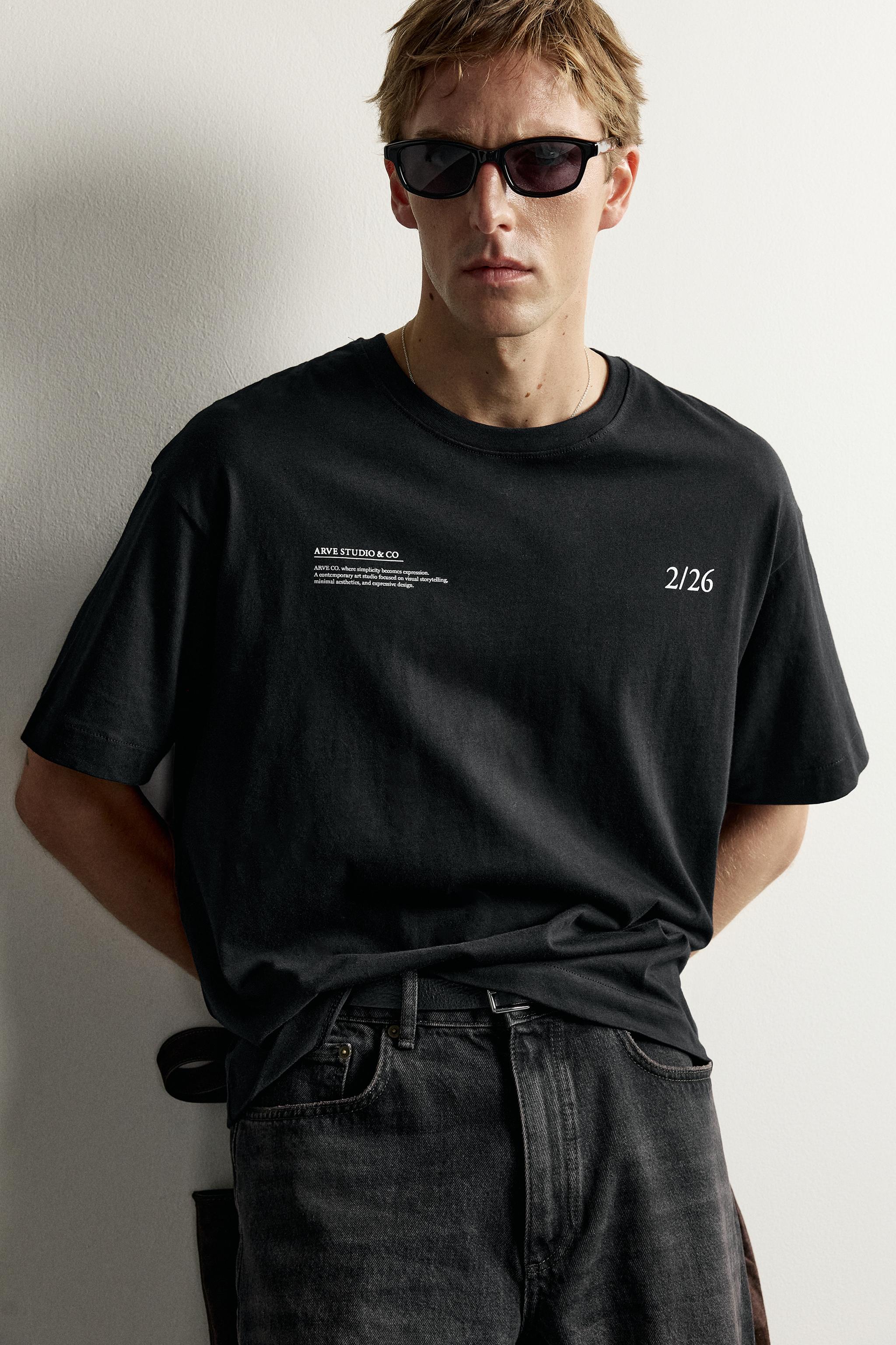 RELAXED-FIT EMBROIDERED T-SHIRT — Black