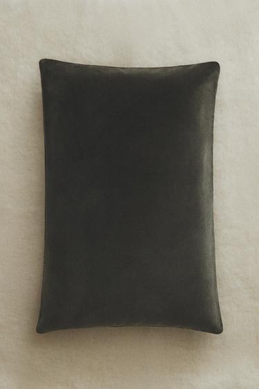 FUNDA DE COJÍN TERCIOPELO - Khaki de Zara