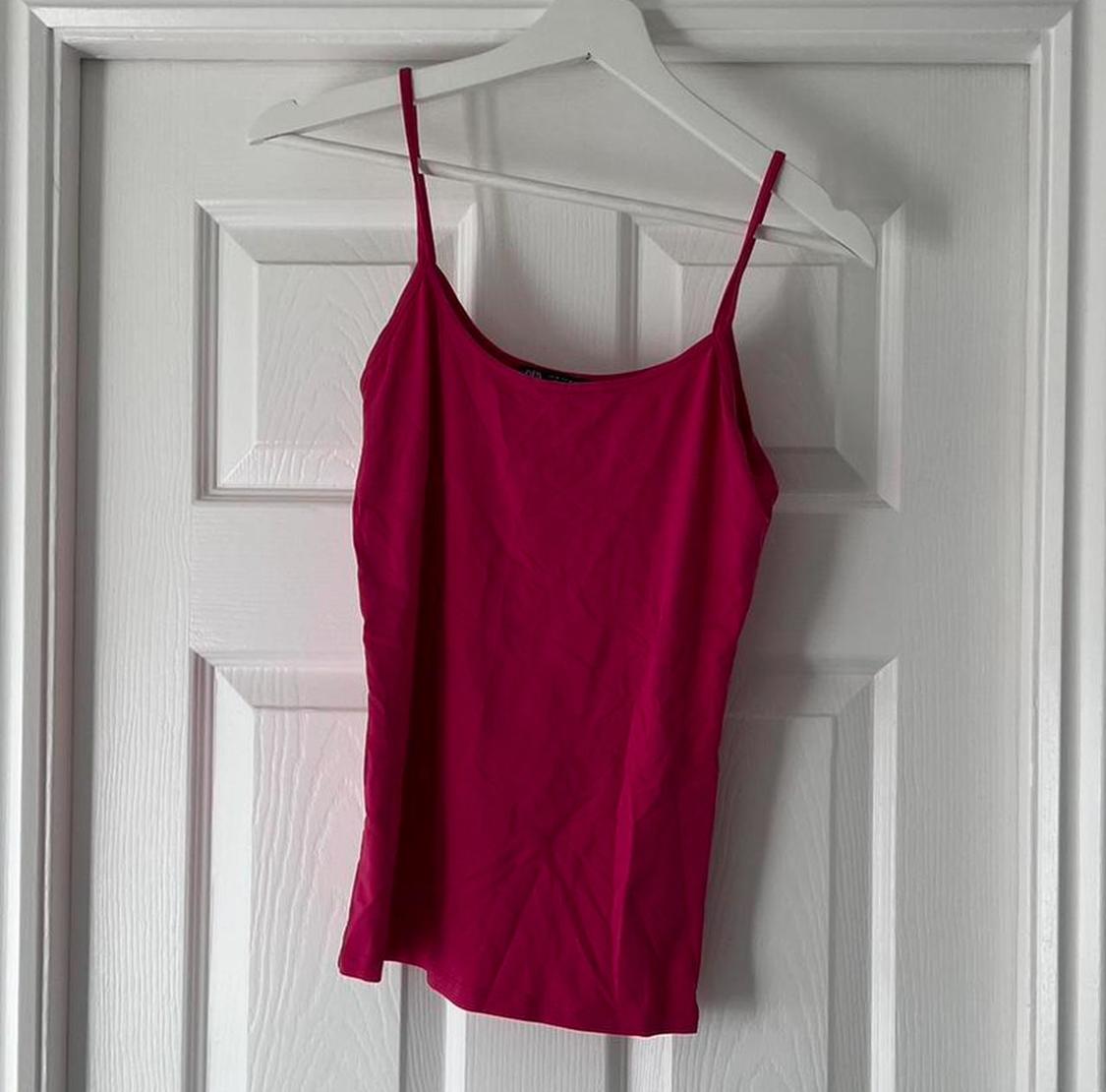 STRAPPY STRETCH TOP