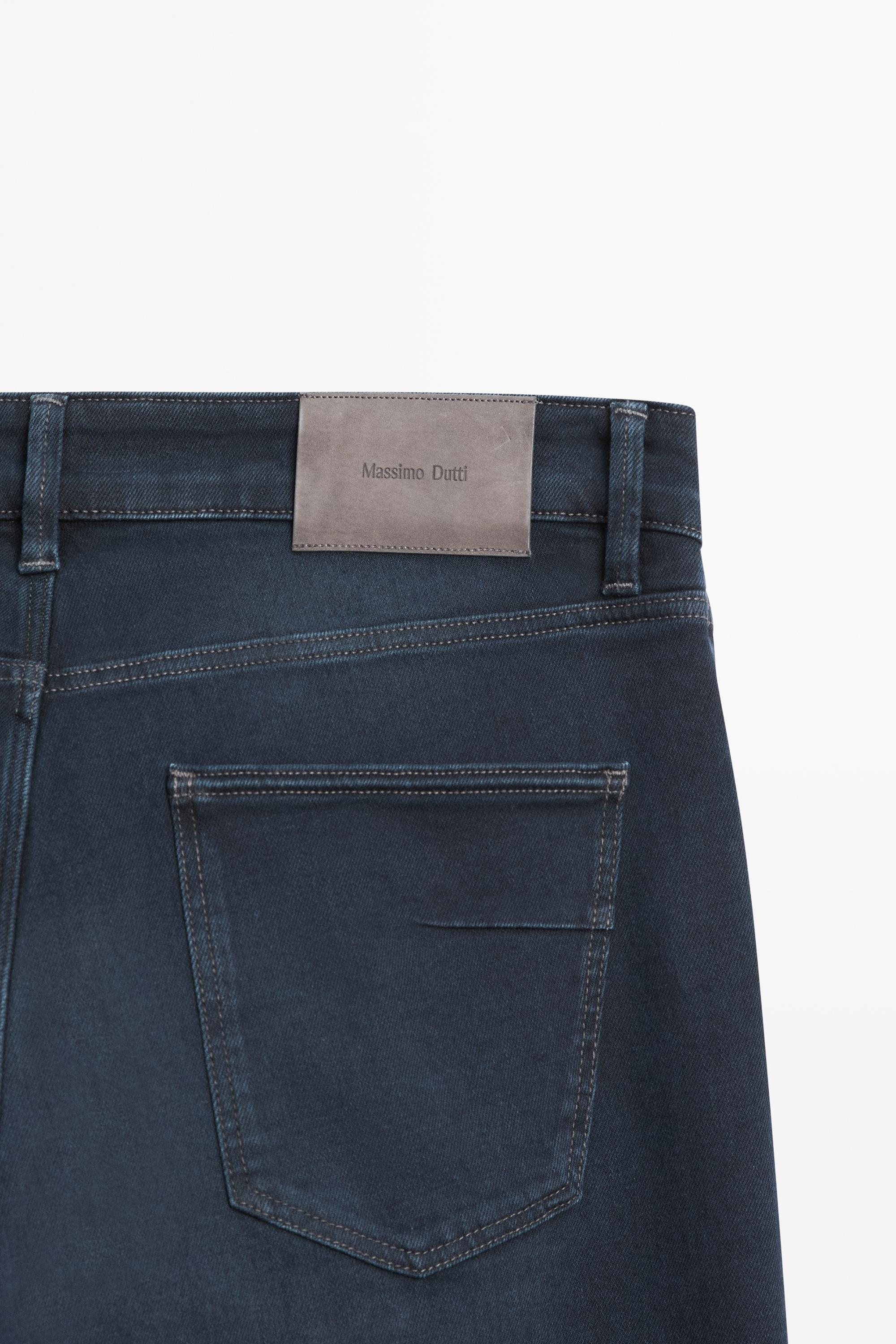 Slim fit jeans