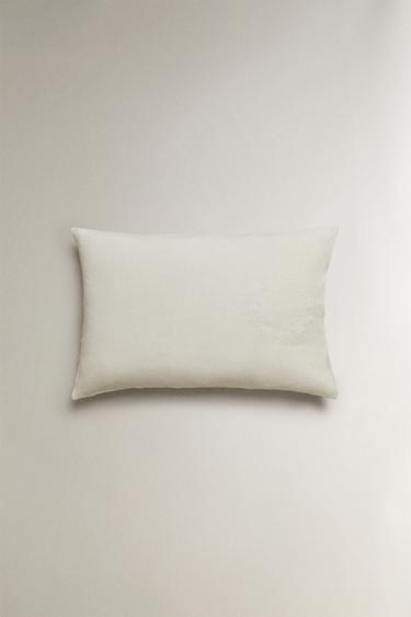 TAIE D’OREILLER LIN LAVÉ - Écru de Zara - Image 2
