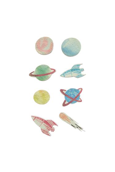 CHILDREN'S GLOW-IN-THE-DARK SPACE STICKERS - متعدد الألوان الخاص بـ Zara